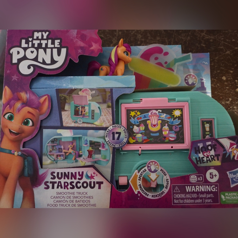 Hasbro MLP My Little Pony Sunny Starcout Smoothie Truck NEW in box with figure